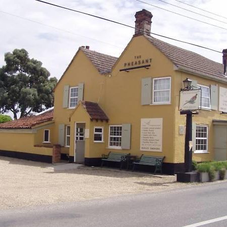 The Pheasant Pub With Rooms Gestingthorpe Exterior foto
